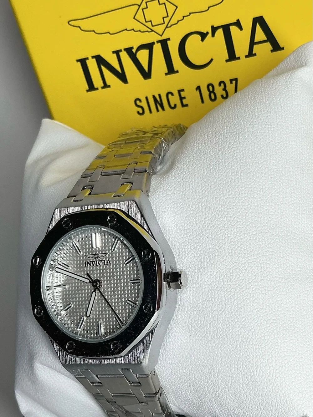 Invicta Silver Stainless Steel Women's Watch with Textured Dial(70438)